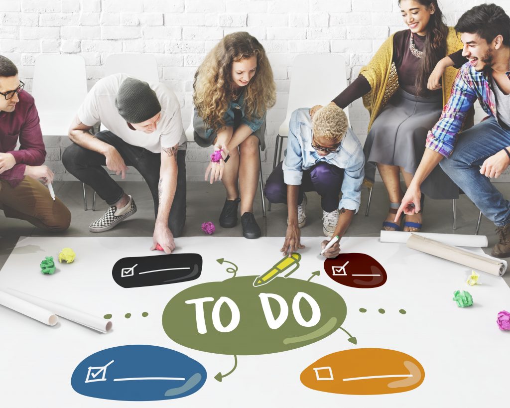 Silke Mekat Effizient arbeiten, gelassen leben: Trainerin & Coach für Zeitmanagement, Selbstorganisation & Stressprävention – für ein souveränes Berufs- und Privatleben. Foto AdobeStock_135278662 to do priority task responsibility concept